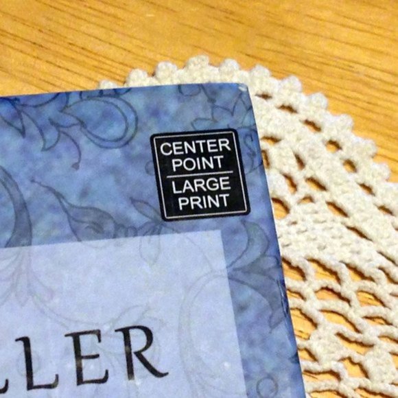 Large Print Amish Inspirational Fiction, An Amish Christmas - Picture 5 of 8